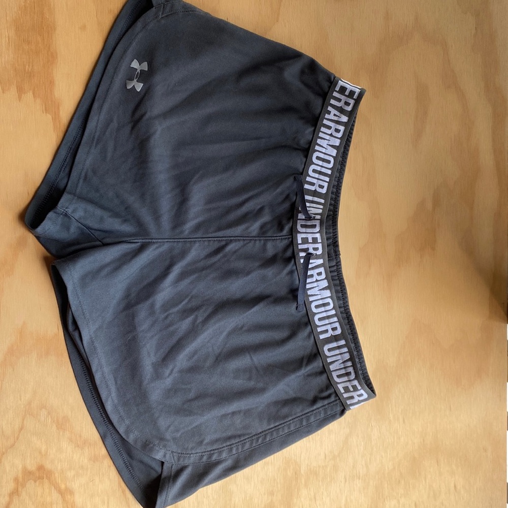 Size medium womens under armour grey shorts